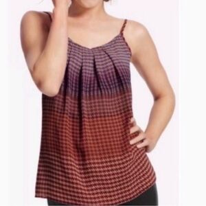 Cabi #555 Houndstooth Pleated Cami NWOT